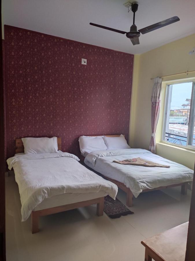 Hotel Green Hill View 포카라 객실 사진
