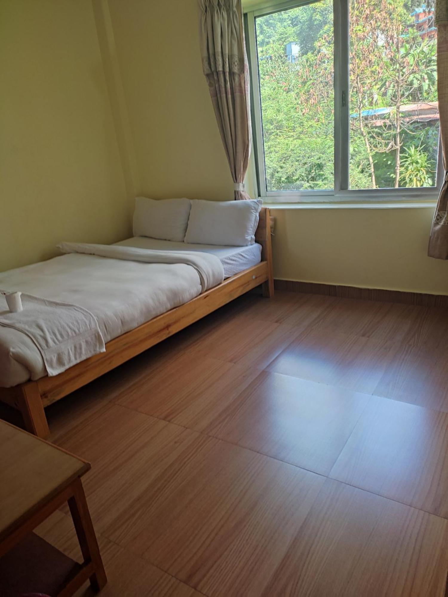 Hotel Green Hill View 포카라 외부 사진