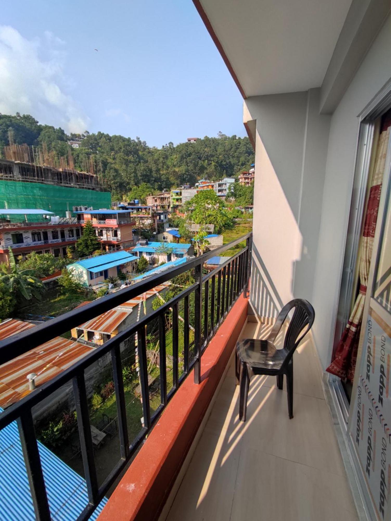 Hotel Green Hill View 포카라 객실 사진